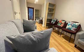 Charming 4 Bed Town House With Roof Terrace